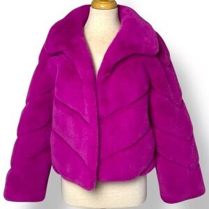 NWT Generation Love Womens Hot Pink Faux Fur Logan Jacket Cropped Chevron